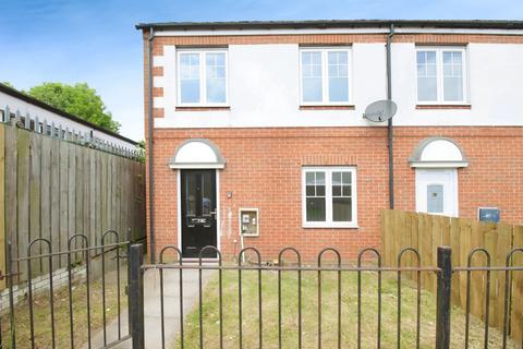 3 bedroom end of terrace house to rent, Cedar Court, Stanley DH9