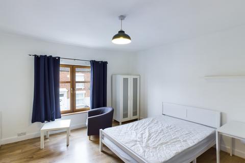 Overstone Road, Northampton NN1