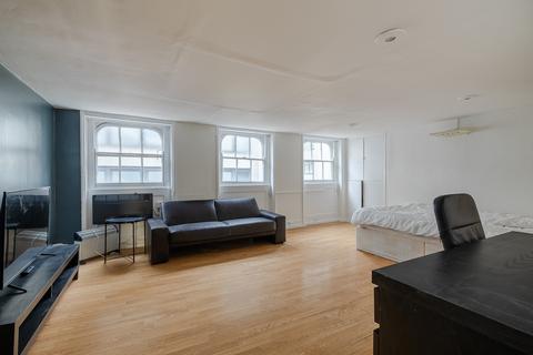 Studio to rent, Duke Street, Marylebone, W1U