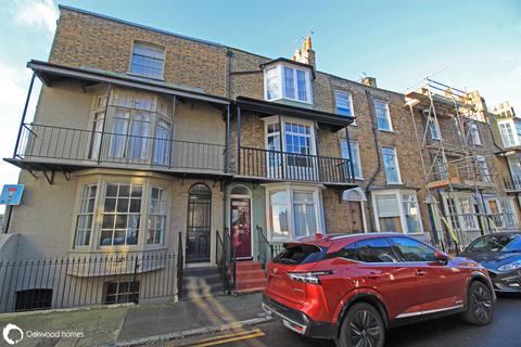 4 bedroom terraced house for sale, Plains Of Waterloo, Ramsgate