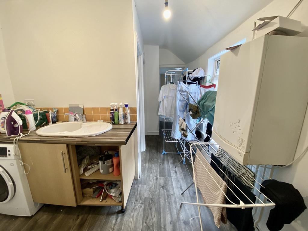 Laundry Area b