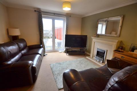 2 bedroom townhouse to rent, Melody Drive, Sileby LE12