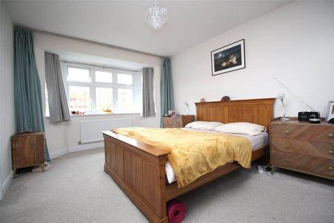 4 bedroom detached house for sale, Admiral Way, Alton, Hampshire, GU34