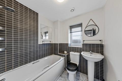 58 Berkeley Close, Warrington, WA5 0EP