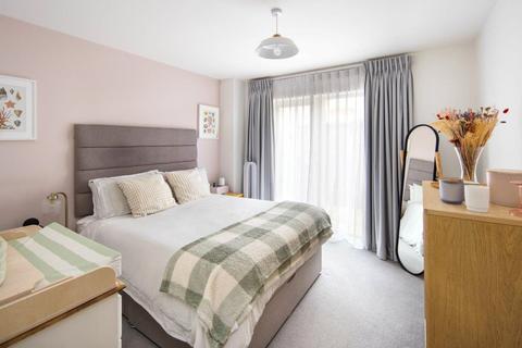 2 bedroom flat for sale, Guardian Apartments, 20 Kevtar Garden, Bow, London, E3