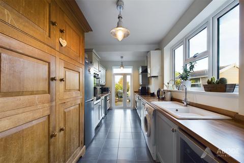 36 Alexandra Road, Burton-on-trent, DE15 0JD