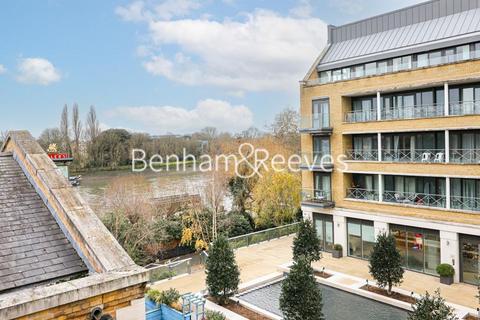 3 bedroom apartment to rent, Kew Bridge Road, Brentford TW8