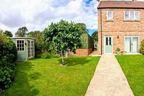 undefined, Manor Farm Court, Foxholes, Driffield