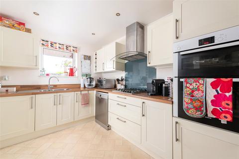 3 bedroom link detached house for sale, Hutchings Close, Loughton, Milton Keynes, Buckinghamshire, MK5