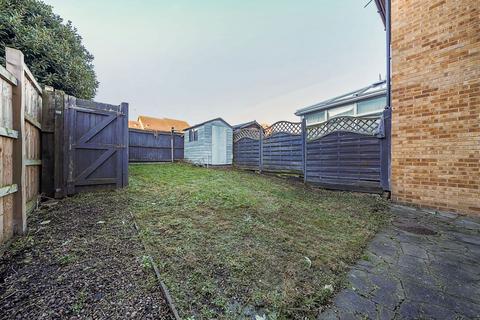 36 Drummond Close, Erith, DA8 3QS