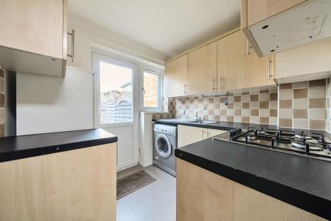 36 Drummond Close, Erith, DA8 3QS