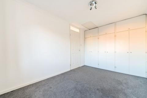 36 Drummond Close, Erith, DA8 3QS