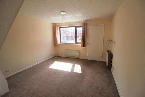 2 bedroom semi-detached house to rent, Longley Close, Fulwood PR2