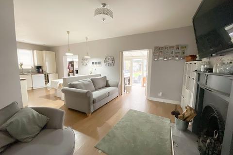 4 bedroom semi-detached house for sale, Leigh-on-Sea SS9