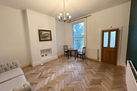 1 bedroom flat to rent, Hanover Square, Leeds, LS3