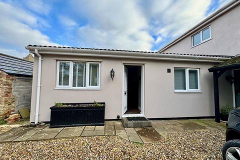 1 bedroom detached bungalow to rent, Church Street, Isleham, Cambridgeshire, CB7