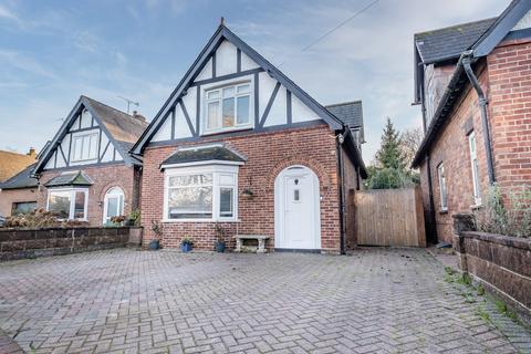 3 bedroom detached house for sale, Henwood Green Road, Tunbridge Wells, TN2