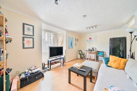 1 bedroom apartment for sale, Seymour Gardens, London