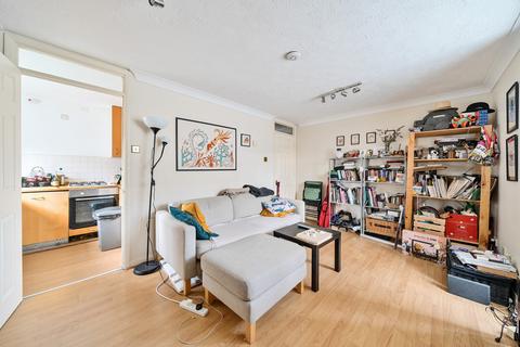 1 bedroom apartment for sale, Seymour Gardens, London