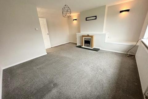 2 bedroom maisonette to rent, WOMBOURNE, Meadow Lane