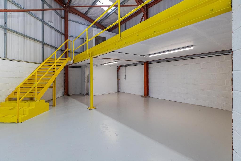 Hunters Industrial Estate 7 E 2.jpg