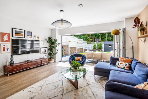 undefined, Uplands Road, Guildford, Surrey, GU1.