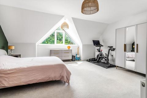 105 Uplands Road, Guildford, GU1 2RW