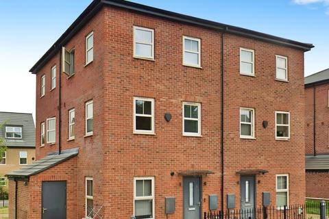 2 bedroom semi-detached house to rent, Manesty Grove, Leeds, Yorkshire, LS14