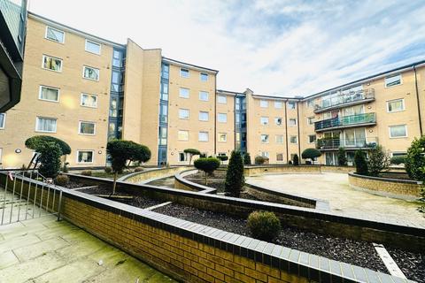 2 bedroom flat for sale, Berberis House, Highfield Road, Feltham, Middlesex, TW13