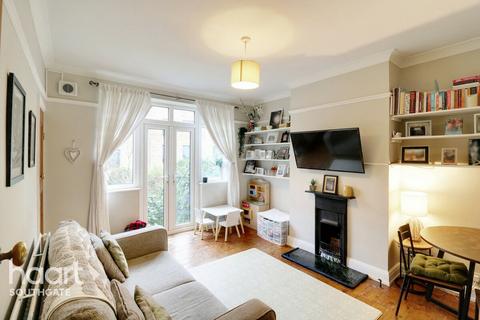 2 bedroom maisonette for sale, Speyside, London