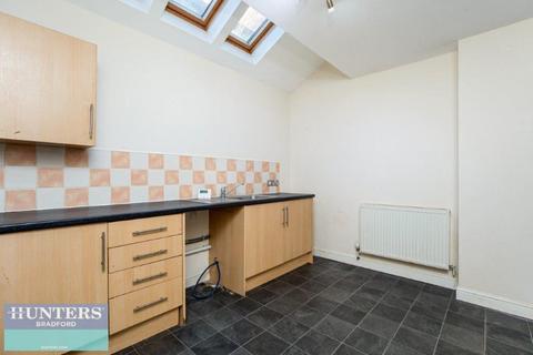 2 bedroom semi-detached house to rent, Belle Vue Street, Scarborough