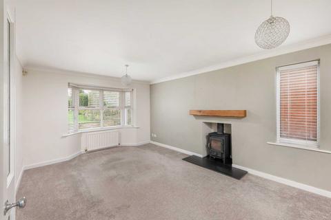 5 bedroom detached house to rent, 30 Robson Drive, Hexham, Northumberland