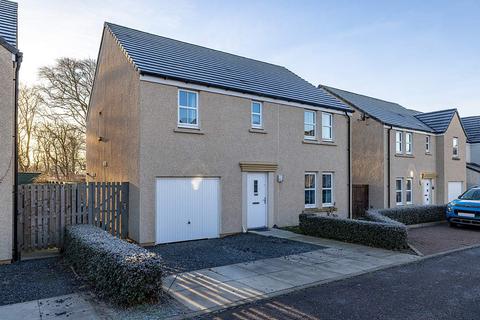 5 bedroom detached house for sale, 12 Knoll Park Drive, Galashiels TD1 2EP