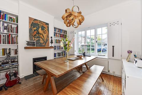 47 Orchards Way, Southampton, SO17 1RF
