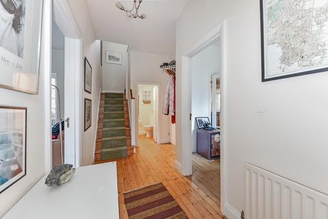 47 Orchards Way, Southampton, SO17 1RF