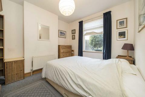 1 bedroom flat for sale, New Road, Brentford TW8