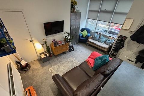 4 bedroom terraced house to rent, Lumley Avenue, Burley, Leeds, West Yorkshire