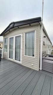 2 bedroom lodge for sale, Woodleigh Caravan Park