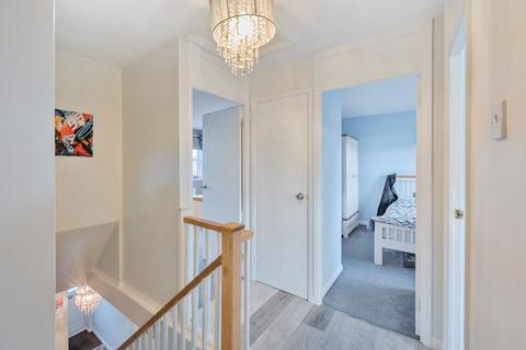 24 Birmingham Close, Grantham, NG31 8SD