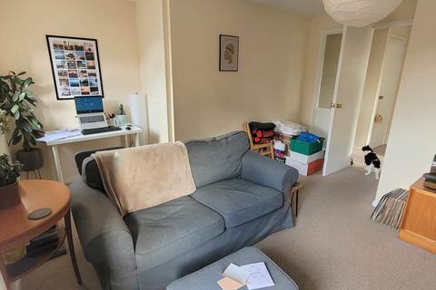 1 bedroom maisonette to rent, Green View, Aylesbury HP20