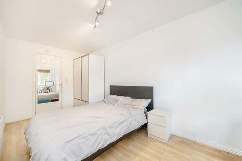 4 bedroom house for sale, Creswick Road, London W3