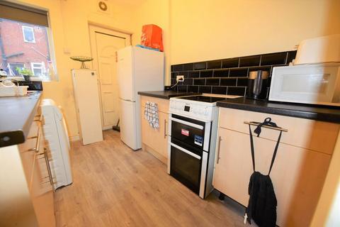 2 bedroom house to rent, 21 Park View Avenue (2 Bed)