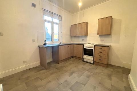 2 bedroom flat to rent, Varvills Court, York