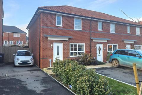 3 bedroom end of terrace house for sale, Buzzard Row, Newent