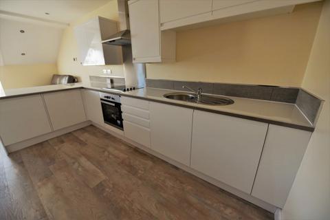 2 bedroom flat to rent, 16 Woodsley Road Flat 5