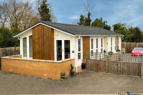 2 bedroom detached bungalow for sale, Constellation Mobile Home Park, Elsworth CB23