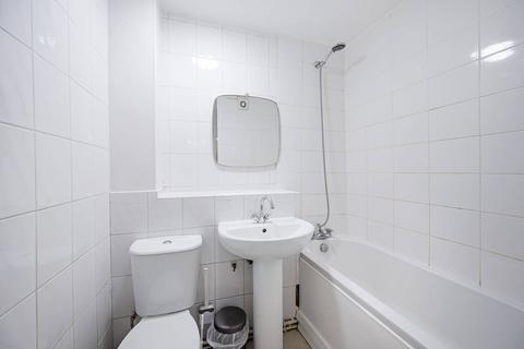 4 bedroom maisonette to rent, Pitfield Street, Hoxton, London, N1