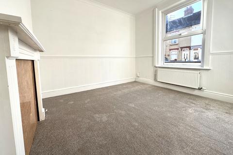 3 bedroom terraced house for sale, Gatacre Road, Great Yarmouth, NR31