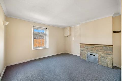 2 bedroom flat to rent, Cheriton High Street, Folkestone, Folkestone, CT19