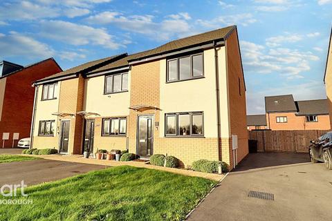 2 bedroom end of terrace house for sale, Arkwright Way, Peterborough